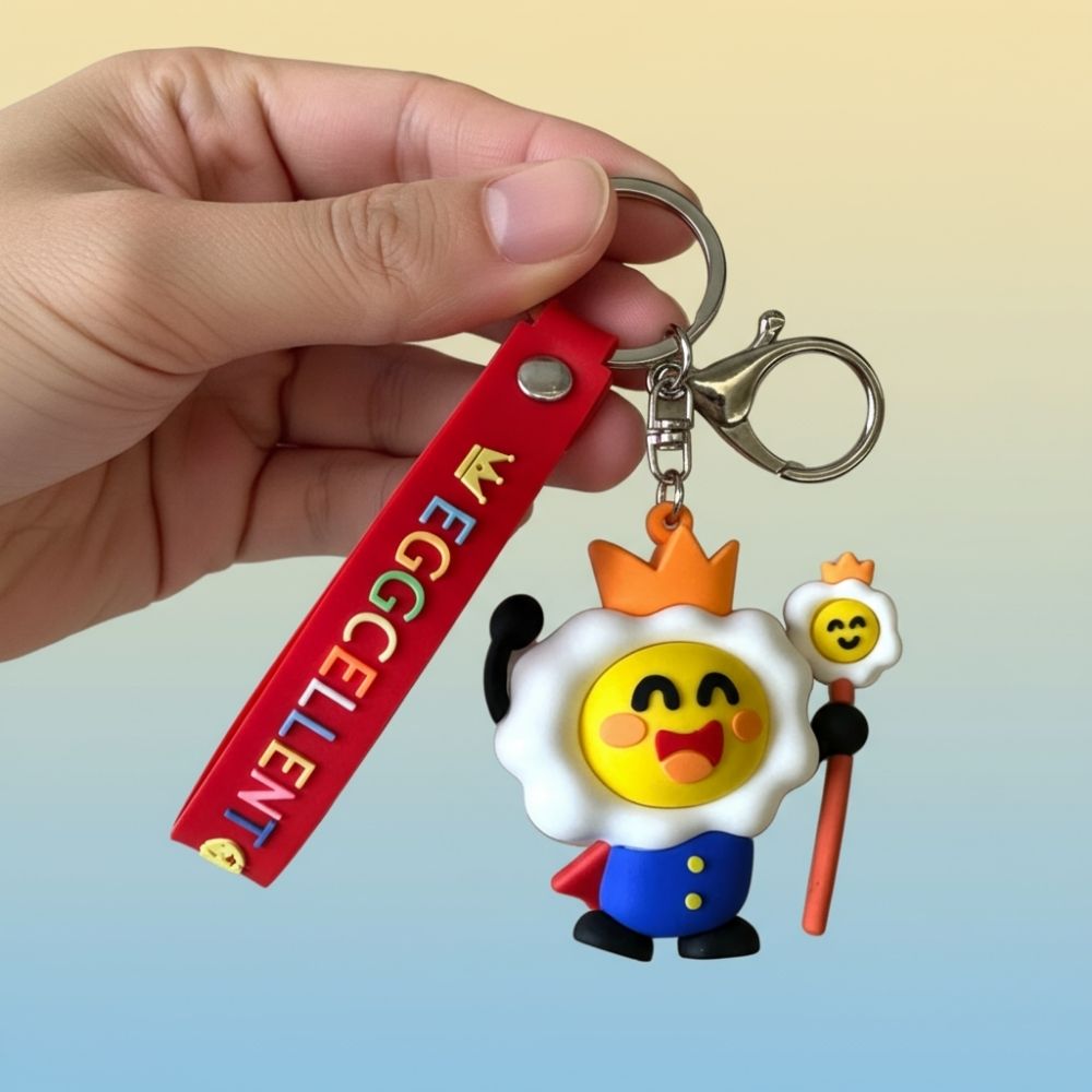 雞蛋國王鑰匙圈｜破殼造型與浮雕字樣細節展示